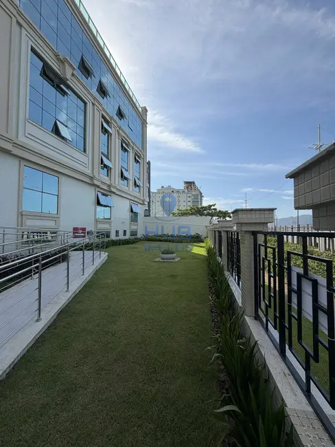 Foto 4 de Apartamento com 4 quartos à venda em Meia Praia, Itapema - SC