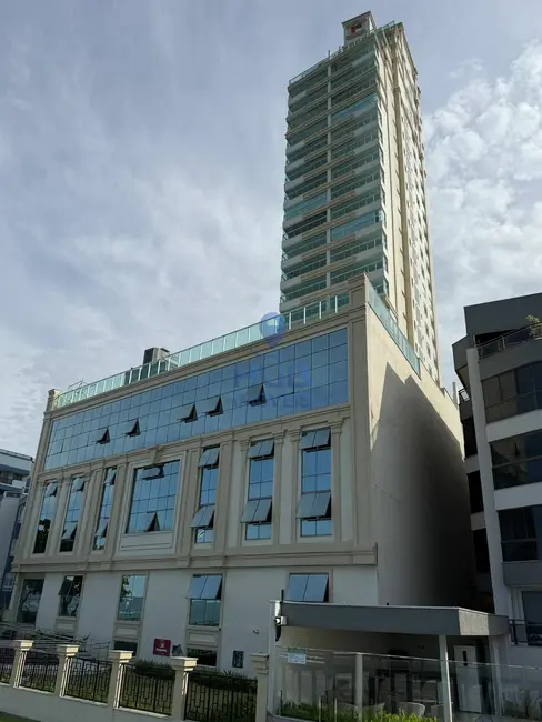 Foto 1 de Apartamento com 4 quartos à venda em Meia Praia, Itapema - SC