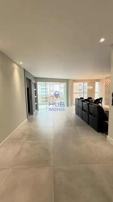 Foto 2 de Apartamento com 4 quartos à venda, 188m2 em Meia Praia, Itapema - SC