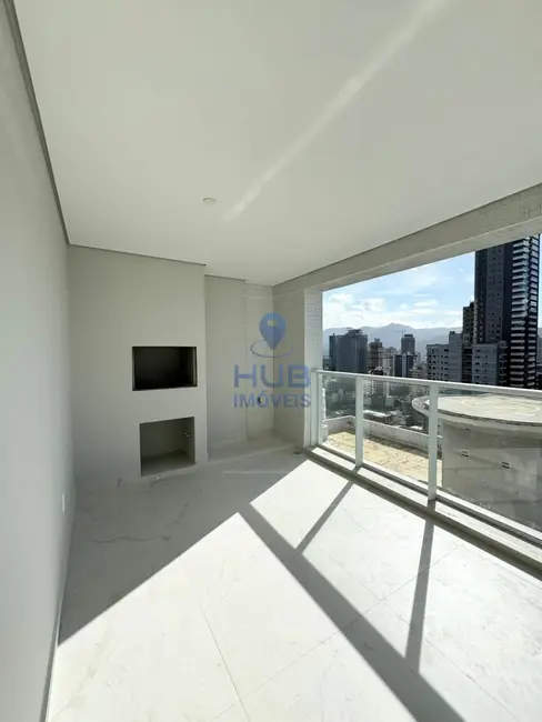 Foto 9 de Apartamento com 3 quartos à venda em Meia Praia, Itapema - SC