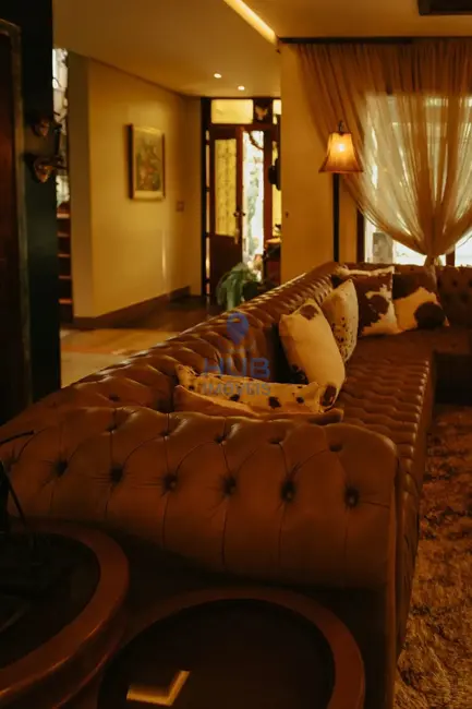 Foto 2 de Casa com 4 quartos à venda, 510m2 em Gramado - RS