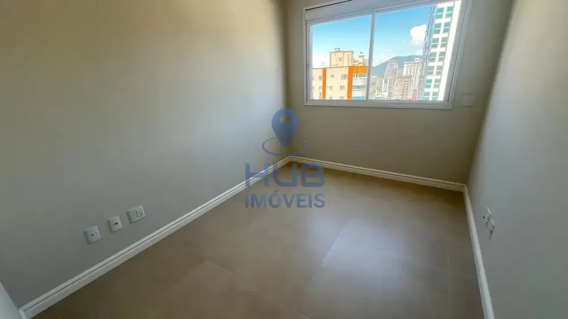 Foto 6 de Apartamento com 4 quartos à venda, 190m2 em Meia Praia, Itapema - SC