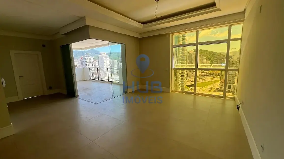 Foto 7 de Apartamento com 4 quartos à venda, 190m2 em Meia Praia, Itapema - SC