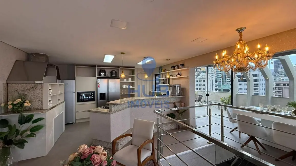 Foto 6 de Cobertura com 4 quartos à venda, 576m2 em Meia Praia, Itapema - SC