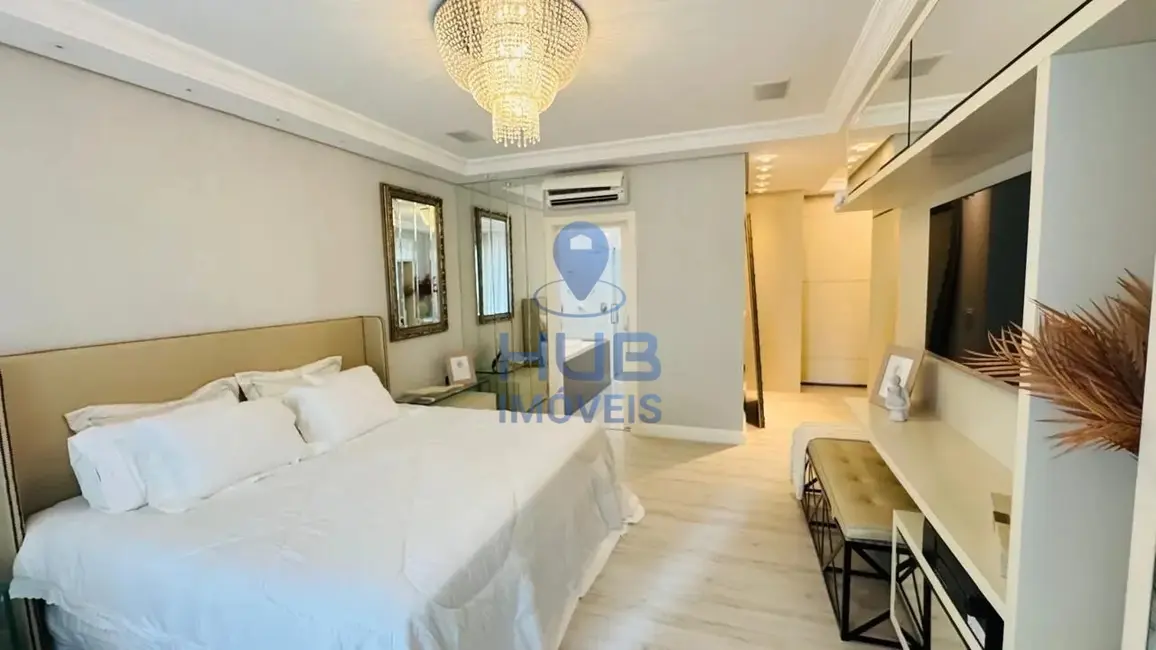 Foto 1 de Apartamento com 4 quartos à venda, 281m2 em Meia Praia, Itapema - SC