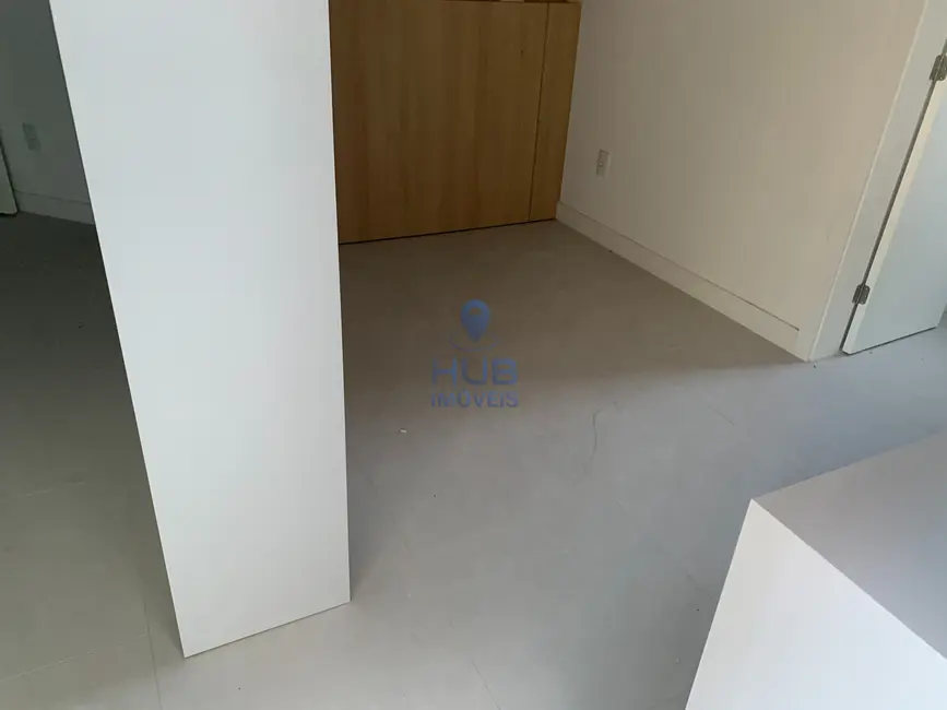 Foto 8 de Apartamento com 1 quarto à venda em Carvoeira, Florianopolis - SC