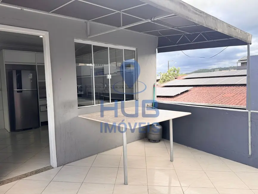 Casa com 4 quartos à venda, 220m2 em Fundos, Biguacu - SC - imagem 4 Foto 4 de Casa com 4 quartos à venda, 220m2 em Fundos, Biguacu - SC