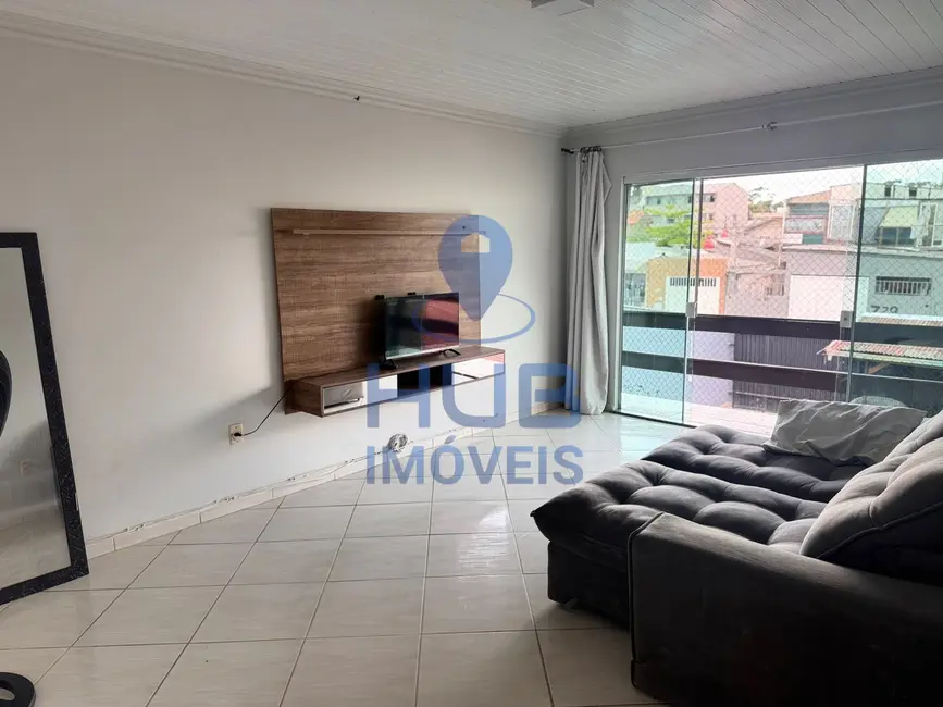 Casa com 4 quartos à venda, 220m2 em Fundos, Biguacu - SC - imagem 6 Foto 6 de Casa com 4 quartos à venda, 220m2 em Fundos, Biguacu - SC