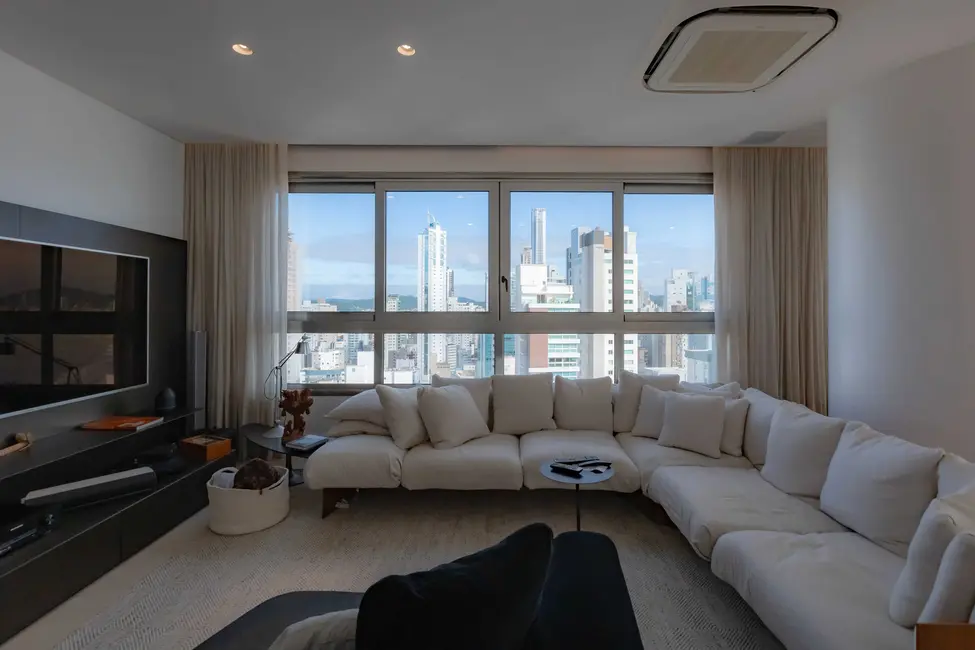 Foto 1 de Apartamento com 4 quartos à venda, 255m2 em Centro, Balneario Camboriu - SC