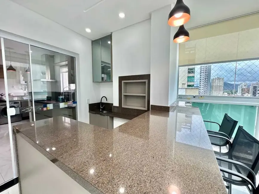 Foto 3 de Apartamento com 3 quartos à venda, 133m2 em Meia Praia, Itapema - SC