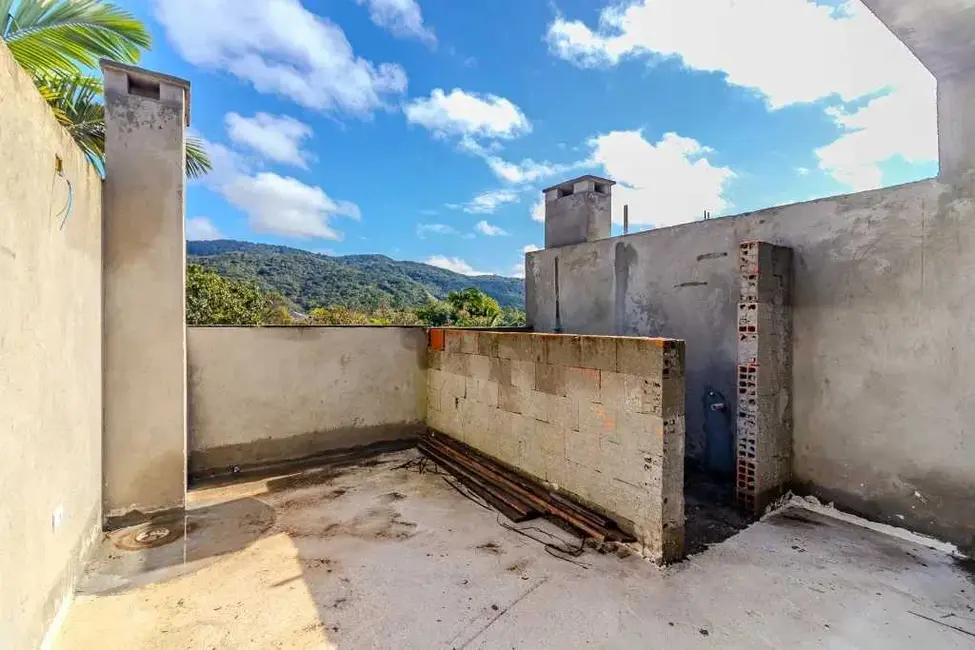 Foto 3 de Casa com 2 quartos à venda, 90m2 em Itapema - SC
