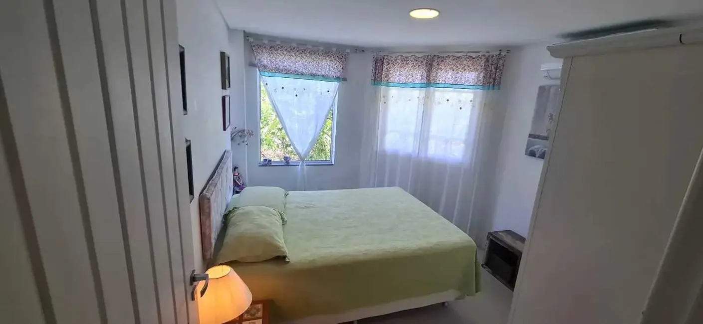 Foto 9 de Casa com 3 quartos à venda, 251m2 em Imbituba - SC