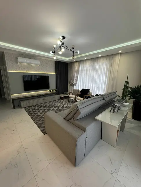 Foto 3 de Apartamento com 4 quartos à venda em Meia Praia, Itapema - SC
