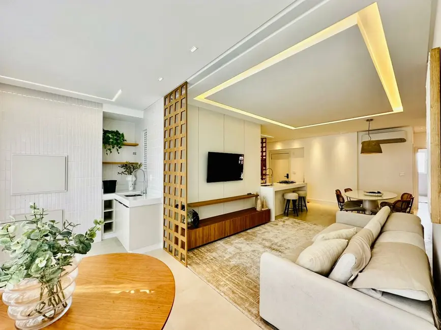 Apartamento com 3 quartos à venda em Meia Praia, Itapema - SC - imagem 1 Foto 1 de Apartamento com 3 quartos à venda em Meia Praia, Itapema - SC
