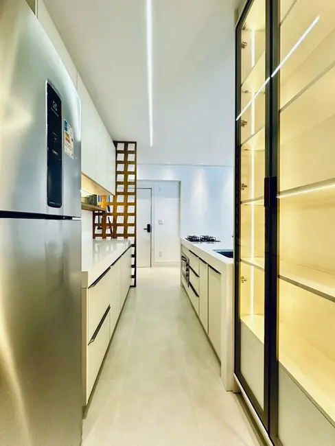 Apartamento com 3 quartos à venda em Meia Praia, Itapema - SC - imagem 7 Foto 7 de Apartamento com 3 quartos à venda em Meia Praia, Itapema - SC