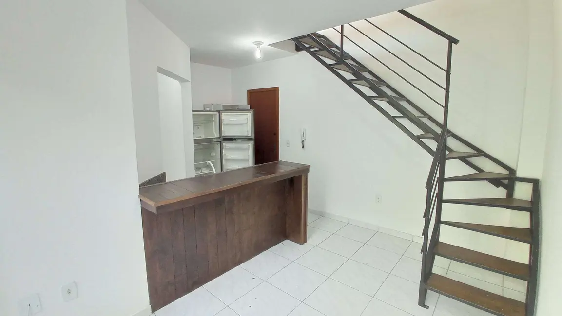 Foto 2 de Apartamento com 1 quarto à venda em Carvoeira, Florianopolis - SC