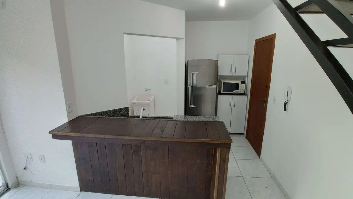 Foto 4 de Apartamento com 1 quarto à venda em Carvoeira, Florianopolis - SC