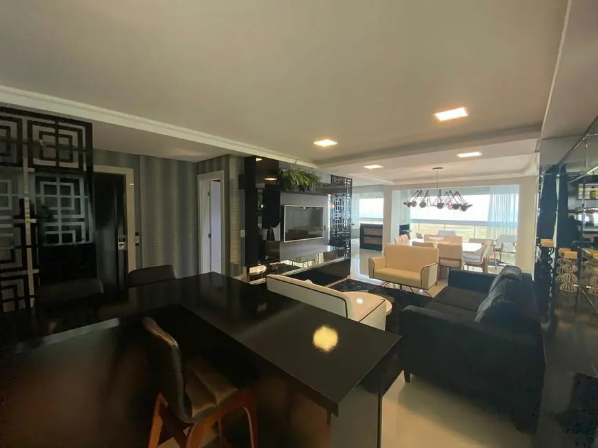 Foto 6 de Apartamento com 4 quartos à venda, 341m2 em Meia Praia, Itapema - SC