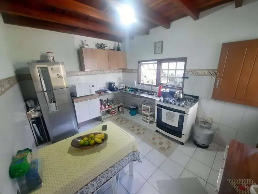 Casa com 3 quartos à venda, 220m2 em Carianos, Florianopolis - SC - imagem 6 Foto 6 de Casa com 3 quartos à venda, 220m2 em Carianos, Florianopolis - SC
