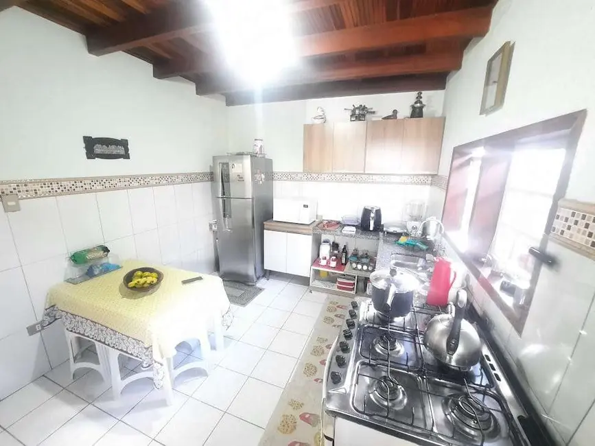 Casa com 3 quartos à venda, 220m2 em Carianos, Florianopolis - SC - imagem 7 Foto 7 de Casa com 3 quartos à venda, 220m2 em Carianos, Florianopolis - SC
