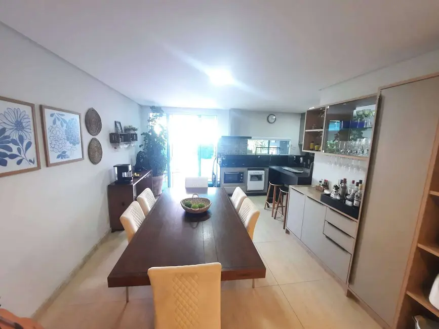 Casa com 4 quartos à venda, 234m2 em Cachoeira do Bom Jesus, Florianopolis - SC - imagem 3 Foto 3 de Casa com 4 quartos à venda, 234m2 em Cachoeira do Bom Jesus, Florianopolis - SC