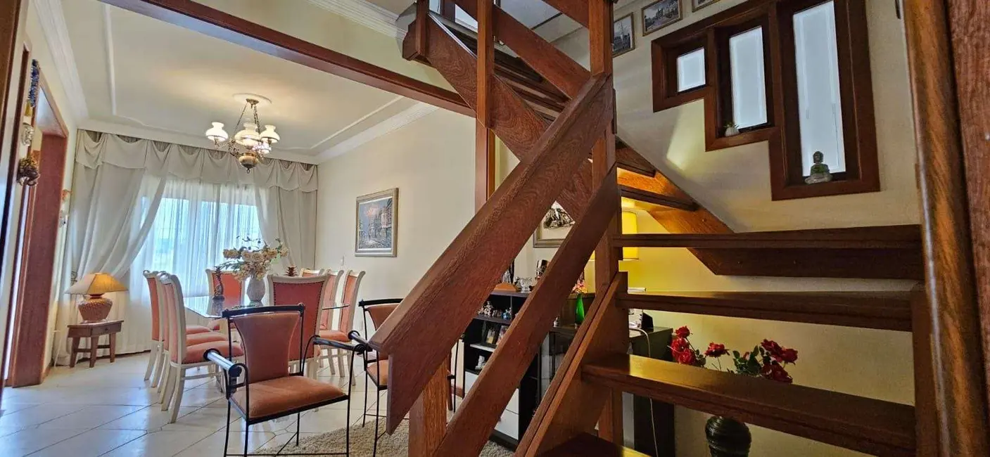 Foto 9 de Casa com 3 quartos à venda, 300m2 em Areias, Sao Jose - SC