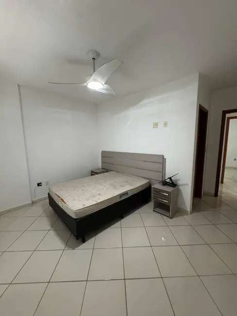 Foto 8 de Apartamento com 2 quartos à venda, 125m2 em Guilhermina, Praia Grande - SP