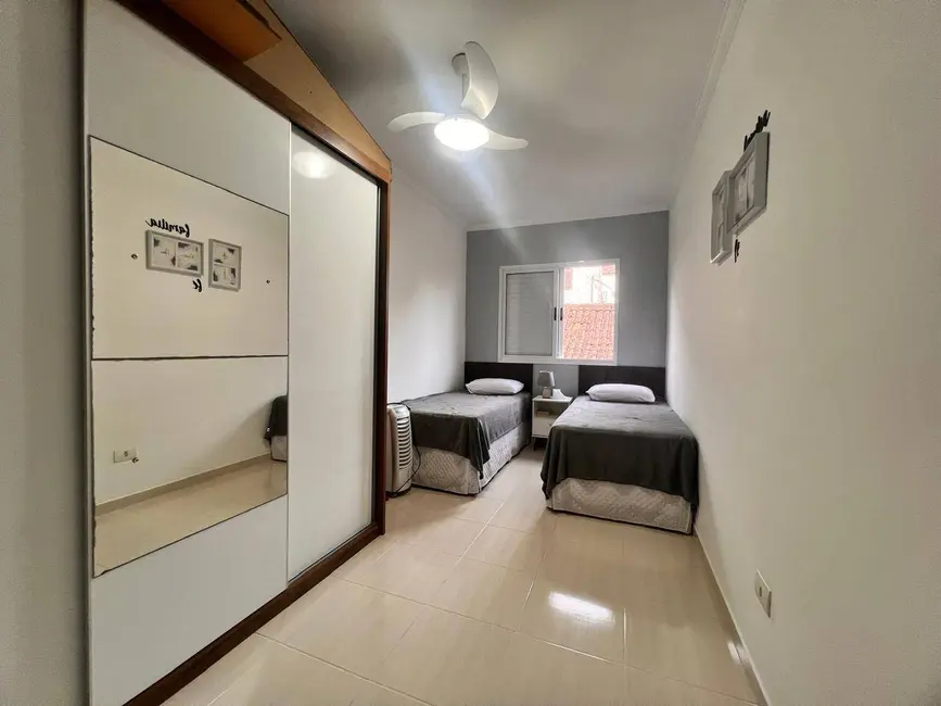 Foto 7 de Sobrado com 3 quartos à venda, 151m2 em Maracanã, Praia Grande - SP