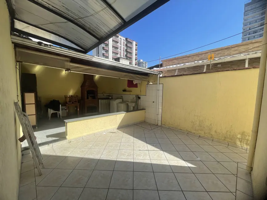 Foto 2 de Sobrado com 3 quartos à venda, 209m2 em Guilhermina, Praia Grande - SP