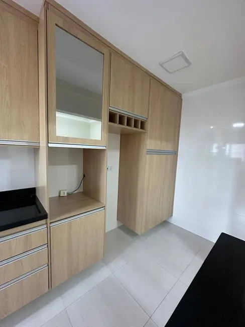 Apartamento com 1 quarto à venda, 68m2 em Aviação, Praia Grande - SP - imagem 6 Foto 6 de Apartamento com 1 quarto à venda, 68m2 em Aviação, Praia Grande - SP