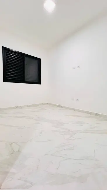 Foto 7 de Casa de Condomínio com 2 quartos à venda, 70m2 em Maracanã, Praia Grande - SP