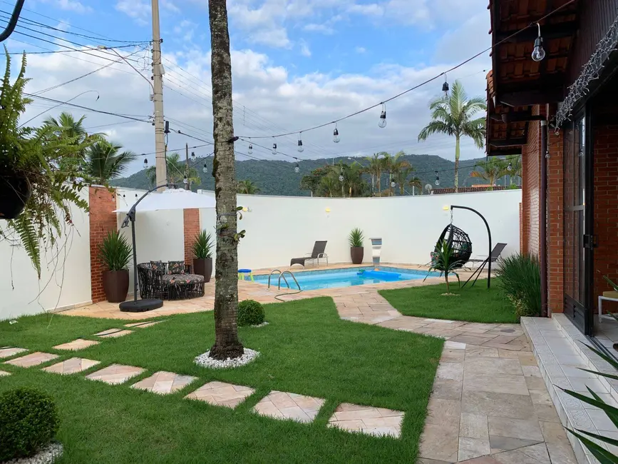 Foto 3 de Casa com 3 quartos à venda, 320m2 em Flórida, Praia Grande - SP