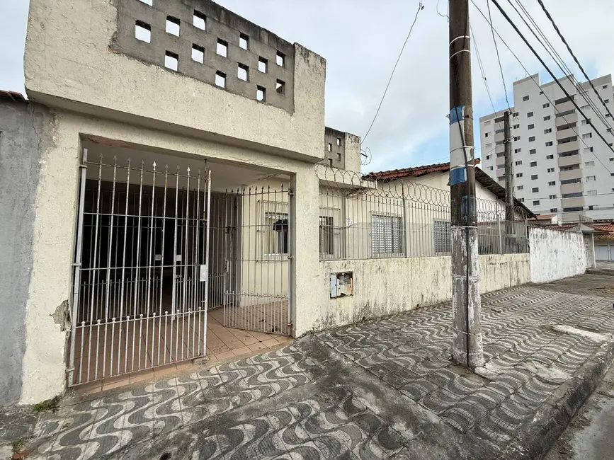 Casa com 2 quartos à venda, 195m2 em Guilhermina, Praia Grande - SP - imagem 2 Foto 2 de Casa com 2 quartos à venda, 195m2 em Guilhermina, Praia Grande - SP