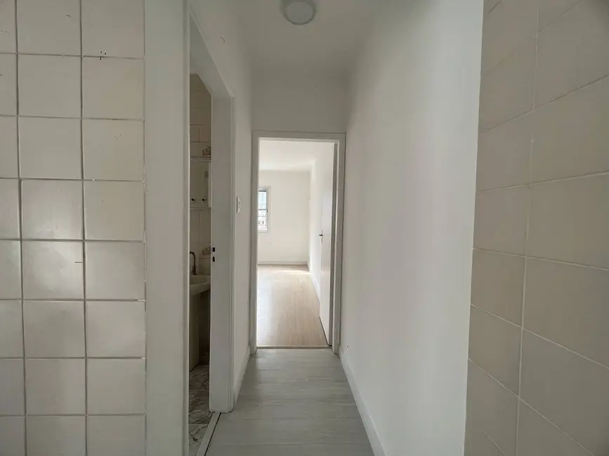 Kitnet com 1 quarto à venda, 37m2 em Boqueirão, Praia Grande - SP - imagem 5 Foto 5 de Kitnet com 1 quarto à venda, 37m2 em Boqueirão, Praia Grande - SP