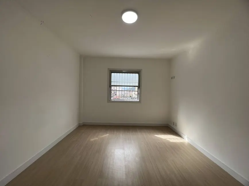Kitnet com 1 quarto à venda, 37m2 em Boqueirão, Praia Grande - SP - imagem 8 Foto 8 de Kitnet com 1 quarto à venda, 37m2 em Boqueirão, Praia Grande - SP