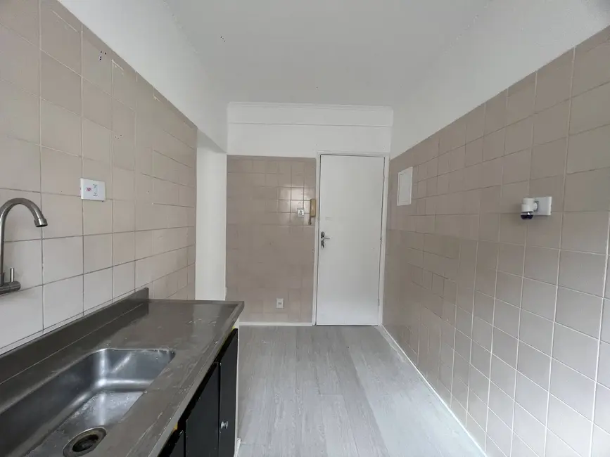 Kitnet com 1 quarto à venda, 37m2 em Boqueirão, Praia Grande - SP - imagem 4 Foto 4 de Kitnet com 1 quarto à venda, 37m2 em Boqueirão, Praia Grande - SP