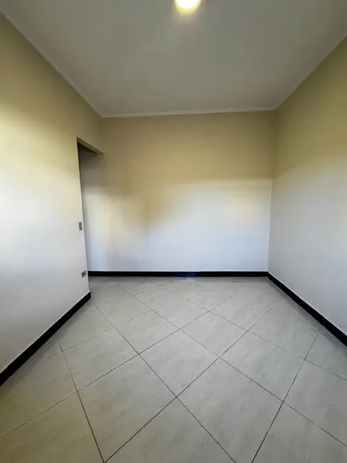 Foto 5 de Casa com 2 quartos à venda, 206m2 em Guilhermina, Praia Grande - SP