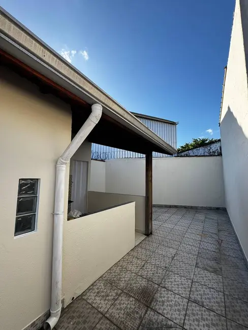 Foto 4 de Casa com 2 quartos à venda, 206m2 em Guilhermina, Praia Grande - SP