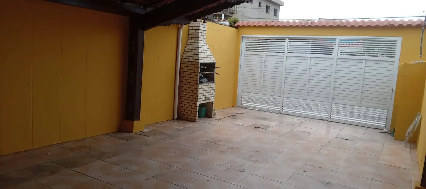 Casa com 4 quartos à venda, 215m2 em Maracanã, Praia Grande - SP - imagem 5 Foto 5 de Casa com 4 quartos à venda, 215m2 em Maracanã, Praia Grande - SP