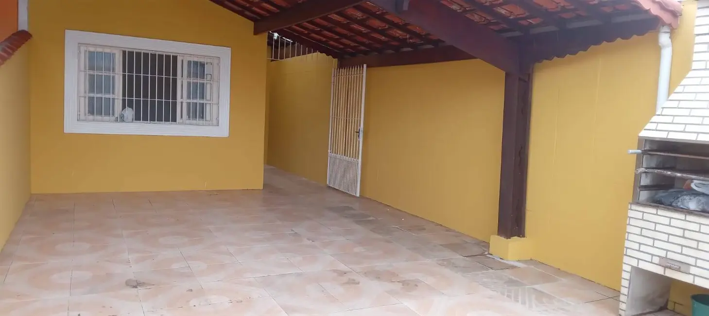Casa com 4 quartos à venda, 215m2 em Maracanã, Praia Grande - SP - imagem 1 Foto 1 de Casa com 4 quartos à venda, 215m2 em Maracanã, Praia Grande - SP