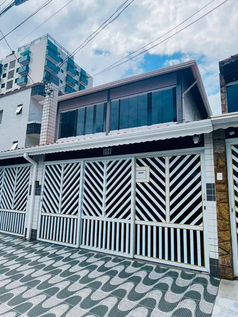 Foto 1 de Casa com 3 quartos à venda, 130m2 em Tupi, Praia Grande - SP