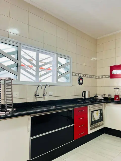 Foto 6 de Casa com 3 quartos à venda, 130m2 em Tupi, Praia Grande - SP
