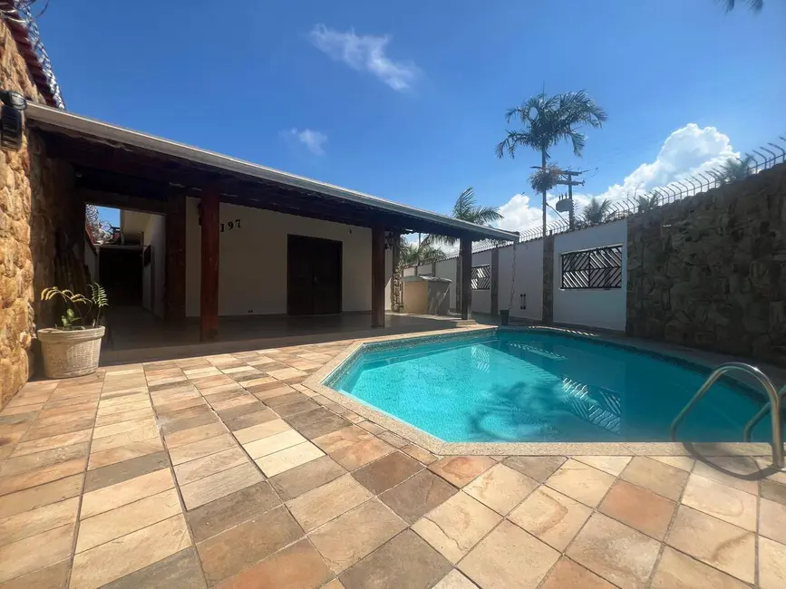 Foto 2 de Casa com 3 quartos à venda, 150m2 em Real, Praia Grande - SP