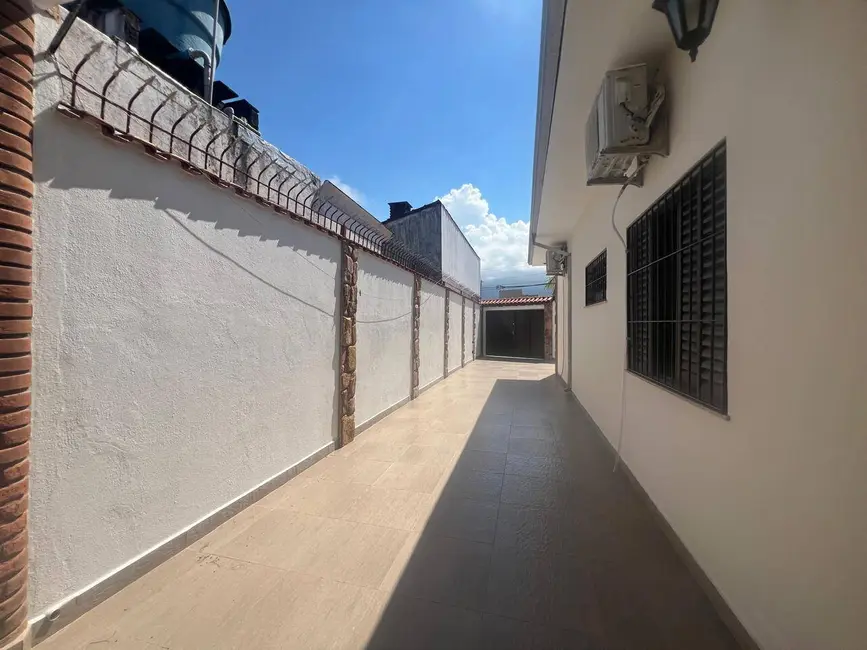 Foto 8 de Casa com 3 quartos à venda, 150m2 em Real, Praia Grande - SP