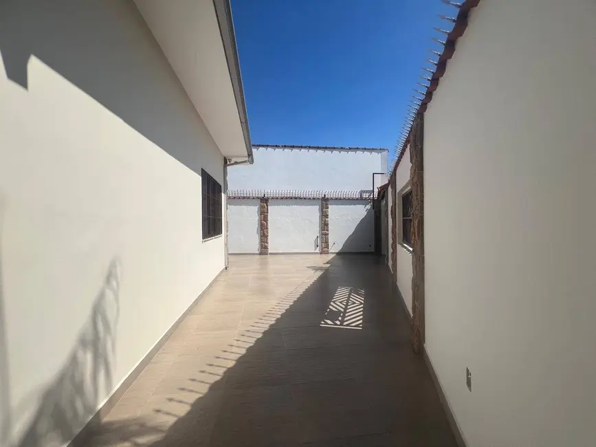 Foto 6 de Casa com 3 quartos à venda, 150m2 em Real, Praia Grande - SP