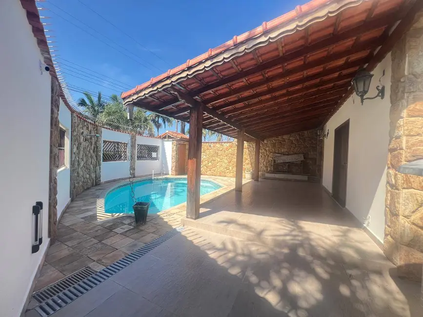 Foto 3 de Casa com 3 quartos à venda, 150m2 em Real, Praia Grande - SP