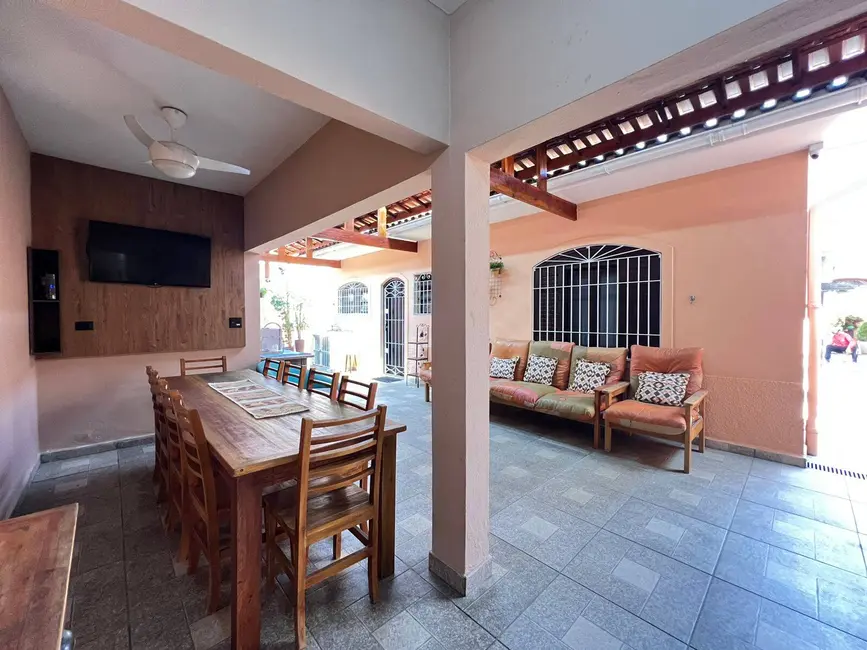 Foto 3 de Casa com 3 quartos à venda, 138m2 em Caiçara, Praia Grande - SP