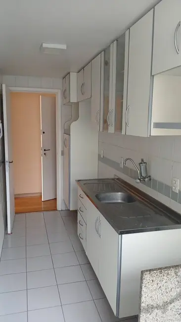 Foto 5 de Apartamento com 3 quartos para alugar, 67m2 em Rio De Janeiro - RJ