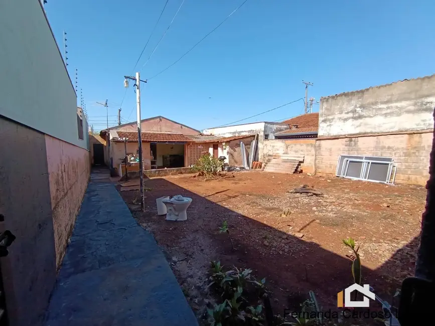 Casa com 3 quartos à venda, 146m2 em Ipiranga, Ribeirao Preto - SP - imagem 1 Foto 1 de Casa com 3 quartos à venda, 146m2 em Ipiranga, Ribeirao Preto - SP