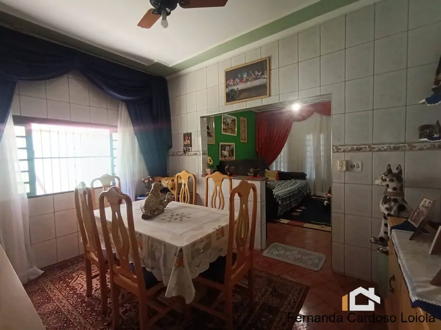 Casa com 3 quartos à venda, 184m2 em Parque Ribeirão Preto, Ribeirao Preto - SP - imagem 8 Foto 8 de Casa com 3 quartos à venda, 184m2 em Parque Ribeirão Preto, Ribeirao Preto - SP